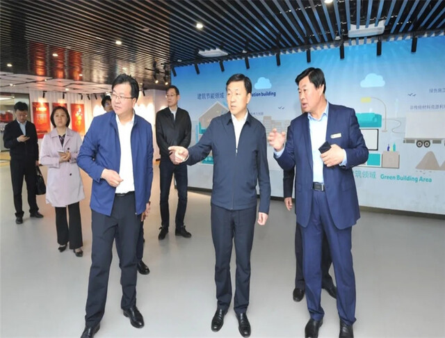 青島市委常委、膠州市委書記劉建軍調研重點建筑企業(圖1)